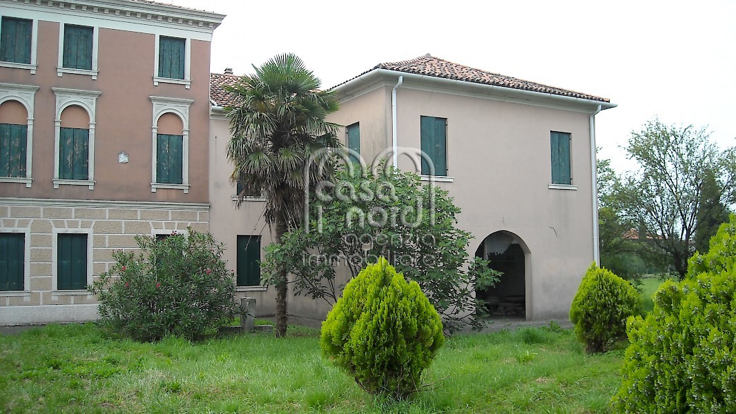 Villa veneta a Fossalta di Piave in vendita